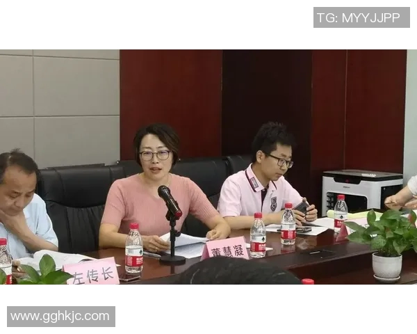 重庆足球队比赛经验深度对比与分析探讨 重庆足球队比赛经验深度对比与分析探讨