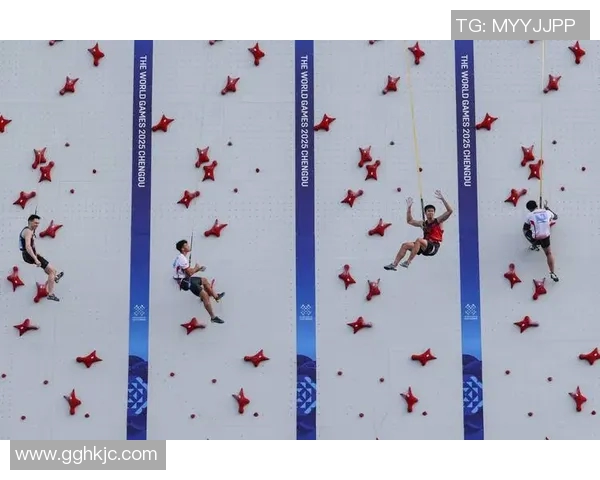 成都攀岩队与重庆攀岩队速度对决赛后分析与精彩回顾