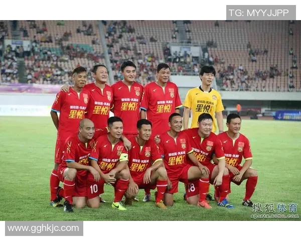 全国足球明星签名盛典精彩回顾与球迷互动活动全记录