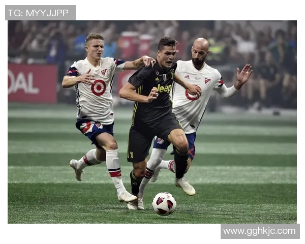 帅气足球明星与谁搭档能创造最强组合引发热议 帅气足球明星与谁搭档能创造最强组合引发热议